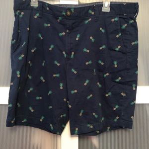 Men’s pineapple print shorts size 34